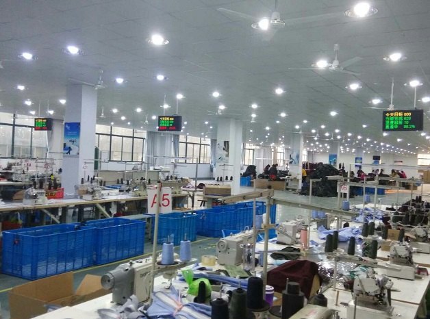 服装工厂.jpg 服装工厂.jpg